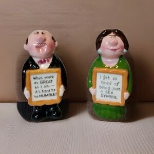 Vtg Enesco Man Woman Couple Figural Salt Pepper Set Kitsch Sexist Humorous Signs